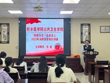 餐厅里的人们中度可信度描述已自动生成