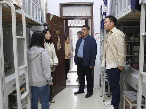 retouch_2023102512491720