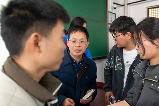 说明: C:\Users\lenovo\Desktop\2022级导师见面仪式\照片24-1.jpg