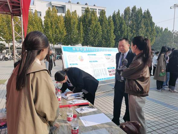 3f808773c09a78288be6a0ffeeb7109